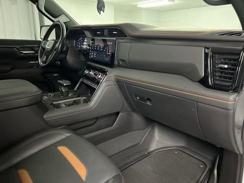 Certified 2024 GMC Sierra 1500 AT4 w/ Technology Package AWD/4WD image 29