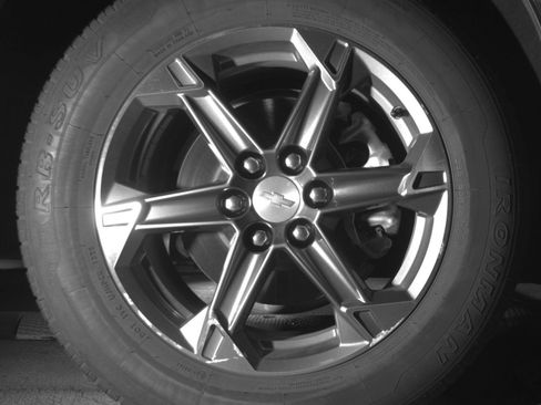 Used 2025 Chevrolet Blazer LT FWD image 16
