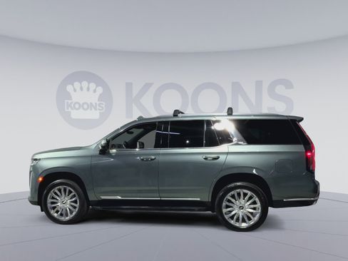 Used 2024 Cadillac Escalade Premium Luxury AWD/4WD image 10