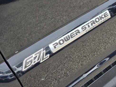 Used 2022 Ford F350 Lariat w/ Lariat Ultimate Package image 11