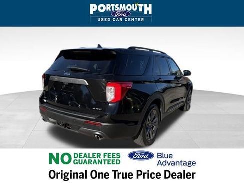 Certified 2022 Ford Explorer XLT w/ Equipment Group 202A image 30