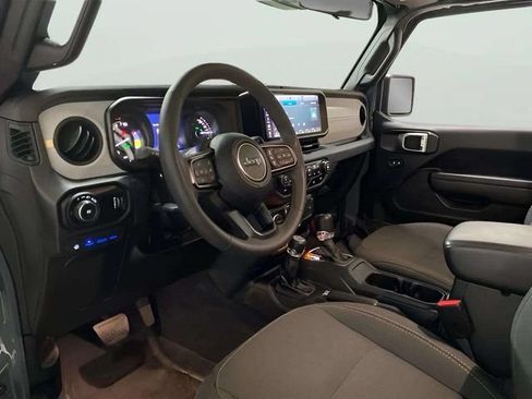 Used 2024 Jeep Wrangler Unlimited AWD/4WD image 61
