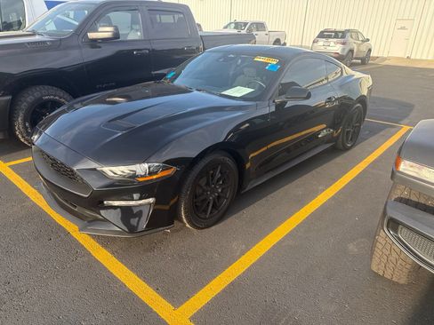 Used 2021 Ford Mustang Coupe RWD image 2