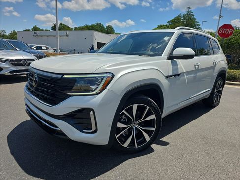 Used 2024 Volkswagen Atlas SEL Premium R-Line AWD/4WD image 30
