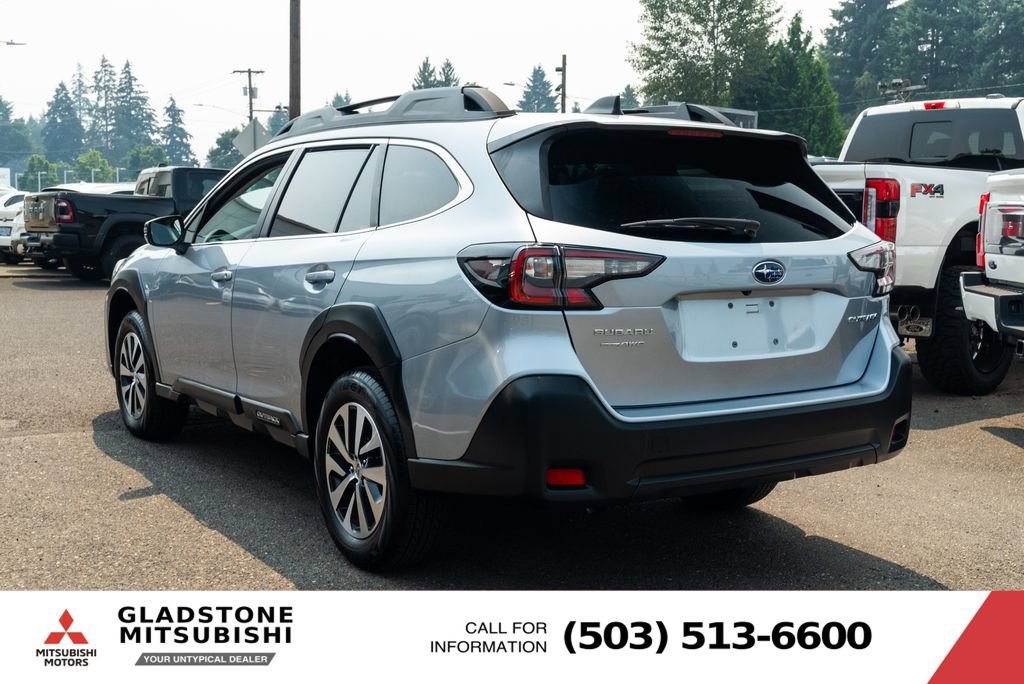 Used 2024 Subaru Outback Premium AWD/4WD image 2