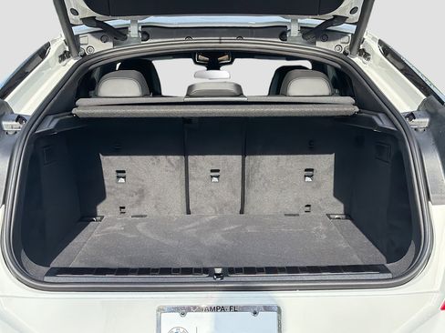 New 2026 BMW X6 xDrive40i w/ Executive Package image 12