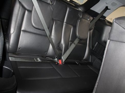 Used 2023 Ford Explorer Limited image 34