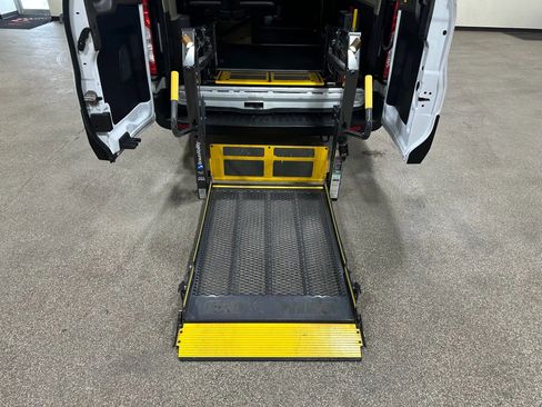 Used 2020 Ford Transit 150 Medium Roof image 40