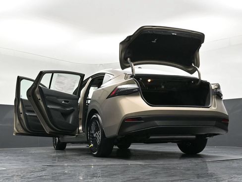 New 2026 Nissan Sentra SV w/ SV Convenience Package FWD image 35