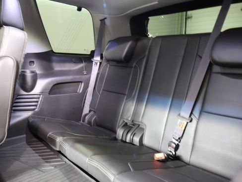 Used 2015 GMC Yukon Denali w/ Open Road Package RWD image 32