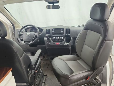 Used 2019 RAM ProMaster 2500 image 16