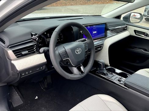 New 2026 Toyota Camry XLE AWD/4WD image 8