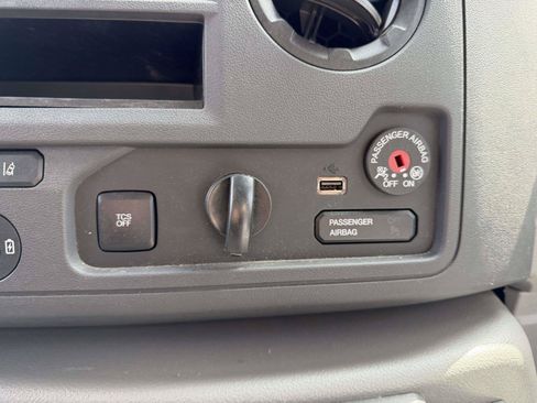 Used 2023 Ford E-350 and Econoline 350 Super Duty w/ Driver's Safety Package RWD image 20