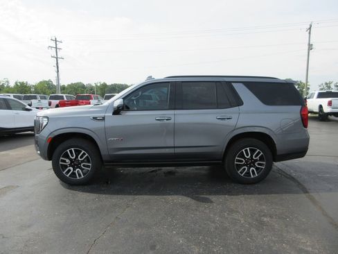 Certified 2022 GMC Yukon AT4 AWD/4WD image 11