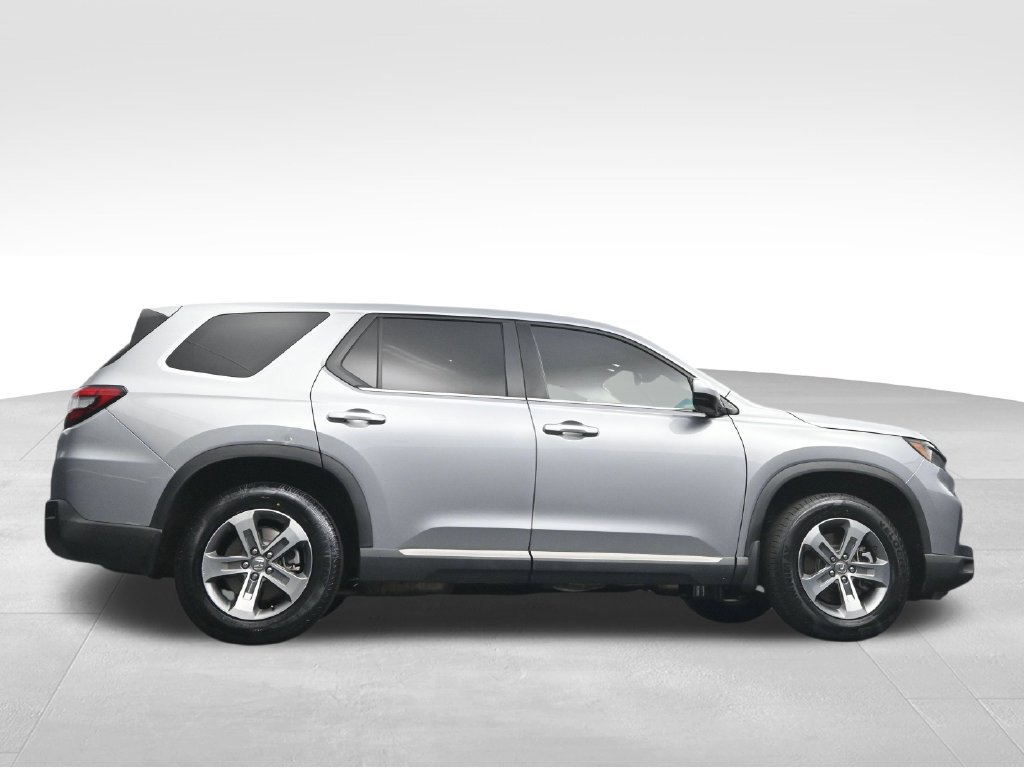 Used 2025 Honda Pilot EX-L image 58