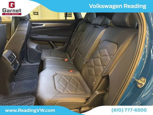 Used 2025 Volkswagen Atlas Cross Sport SE AWD/4WD image 25