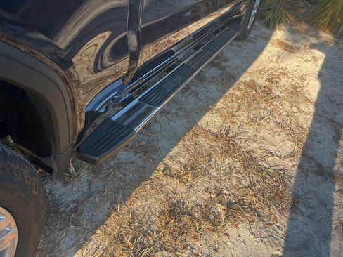 Used 2023 GMC Sierra 1500 Denali w/ Technology Package image 9