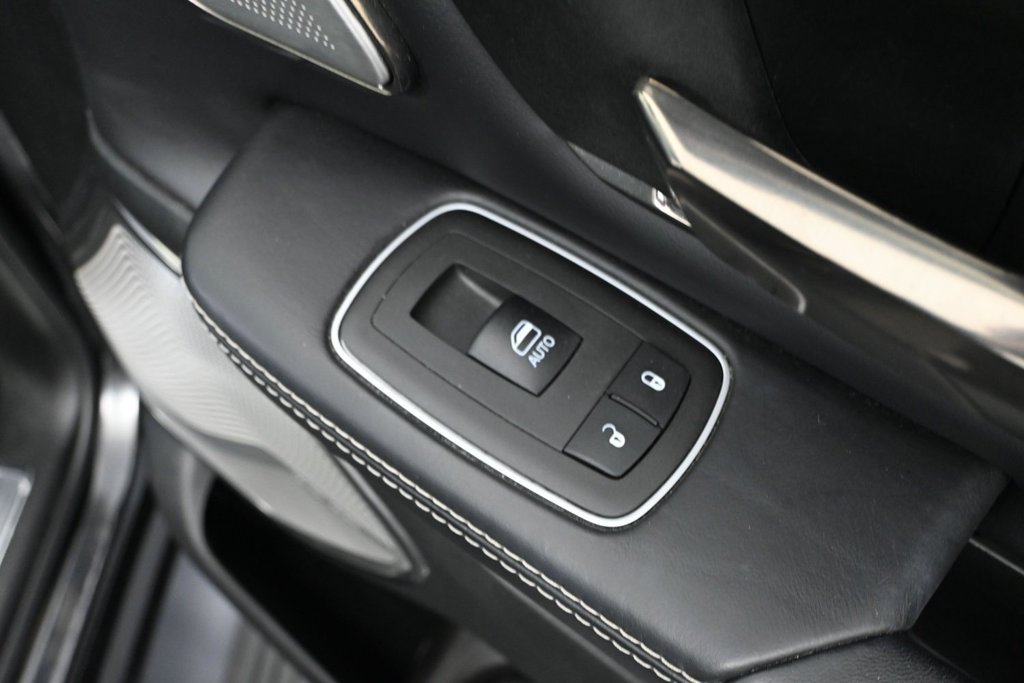 Used 2021 RAM 1500 Limited AWD/4WD image 43