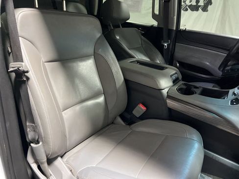 Used 2018 Chevrolet Tahoe LT image 9