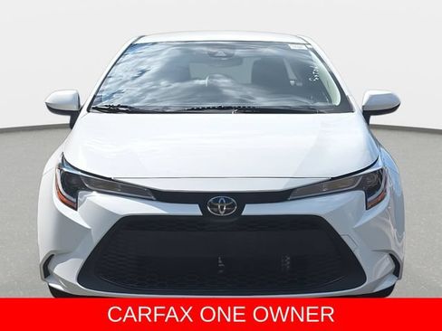 Used 2022 Toyota Corolla LE FWD image 2