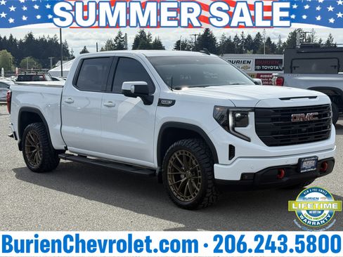 Used 2025 GMC Sierra 1500 Elevation w/ Elevation Premium Package AWD/4WD image 7