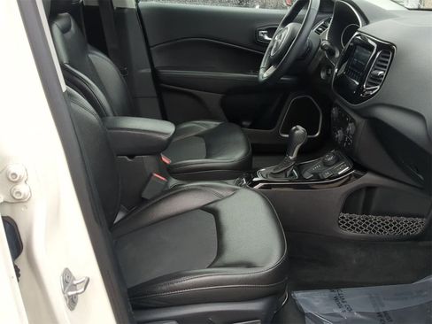 Certified 2018 Jeep Compass Latitude w/ Popular Equipment Group image 21