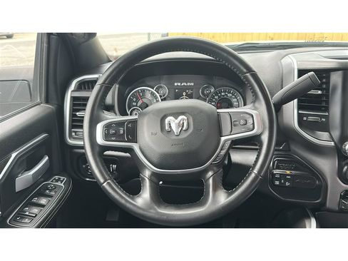 Used 2024 RAM 2500 Big Horn w/ Off Road Package AWD/4WD image 20