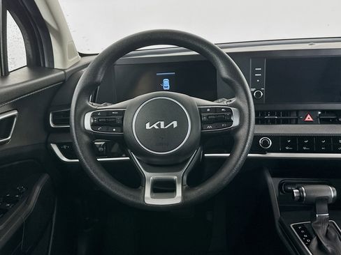 Used 2025 Kia Sportage LX FWD image 17