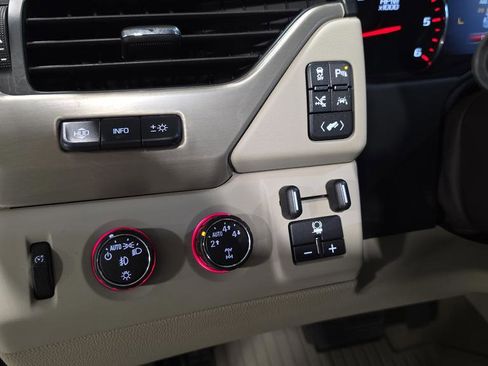 Used 2016 GMC Yukon Denali w/ Open Road Package image 24