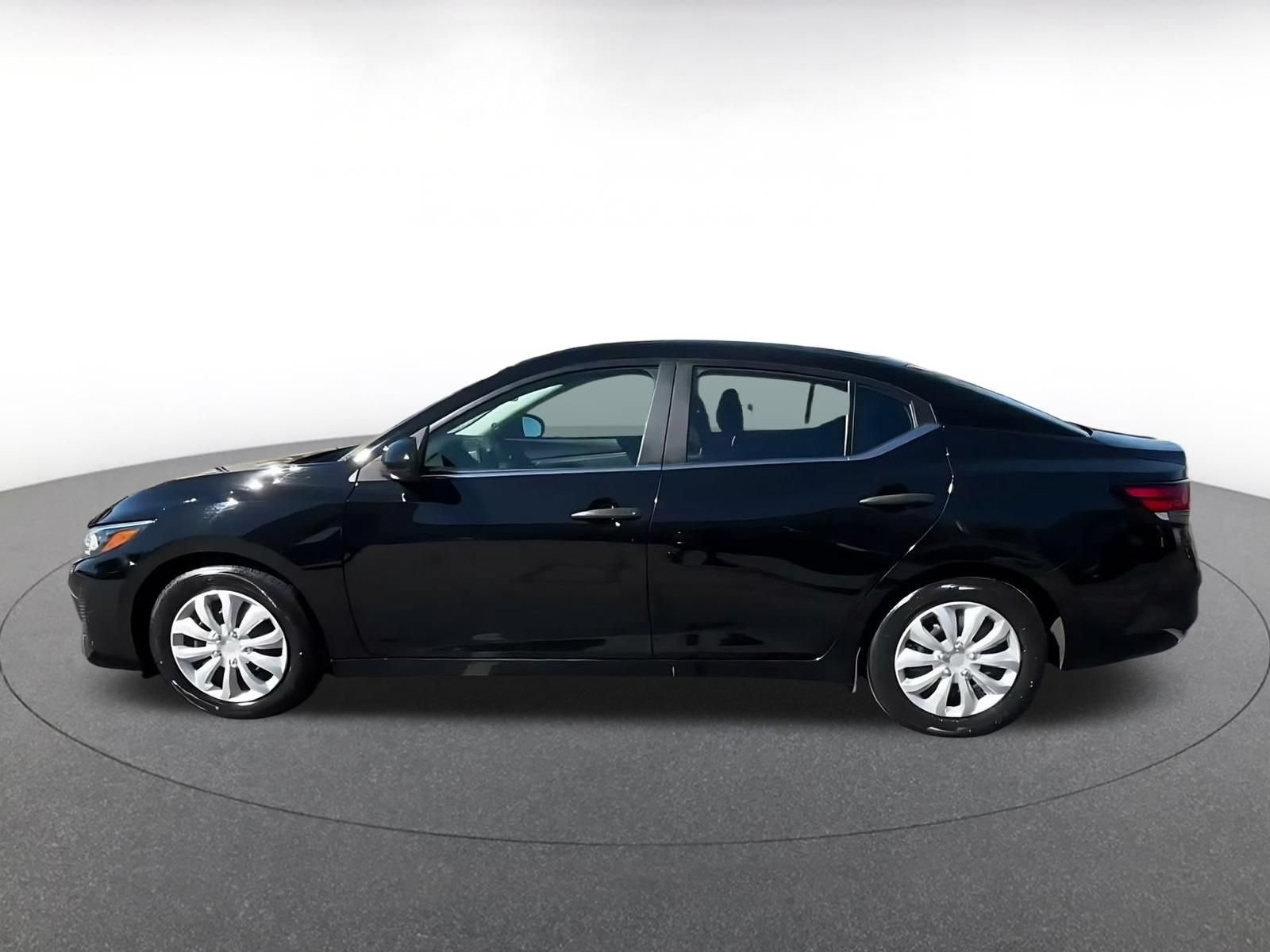 Used 2025 Nissan Sentra S FWD image 8
