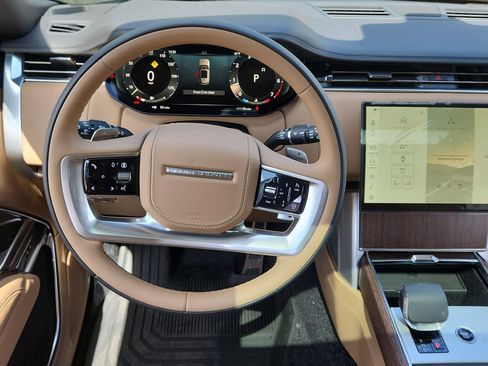 New 2026 Land Rover Range Rover Long Wheelbase SE AWD/4WD image 14