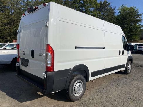 Used 2023 RAM ProMaster 2500 FWD image 5