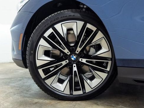 Certified 2026 BMW 530i xDrive AWD/4WD image 23