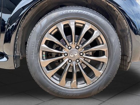 Used 2016 INFINITI QX80 Limited AWD/4WD image 11