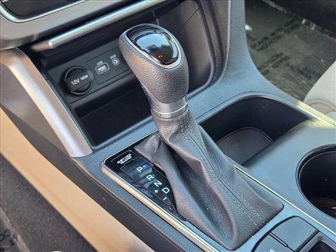 Used 2017 Hyundai Sonata SE image 12