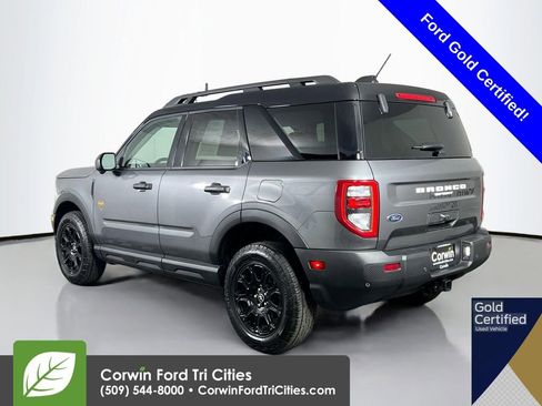 Used 2025 Ford Bronco Sport Badlands image 11