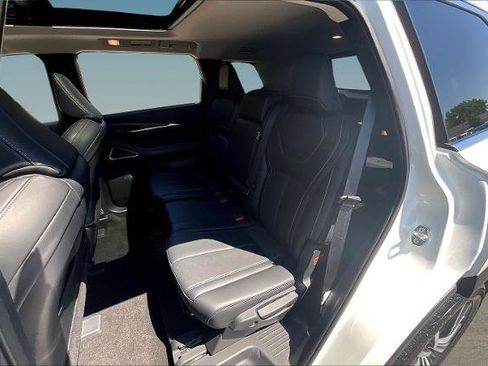 Certified 2023 INFINITI QX60 Sensory w/ Vision Package AWD/4WD image 21