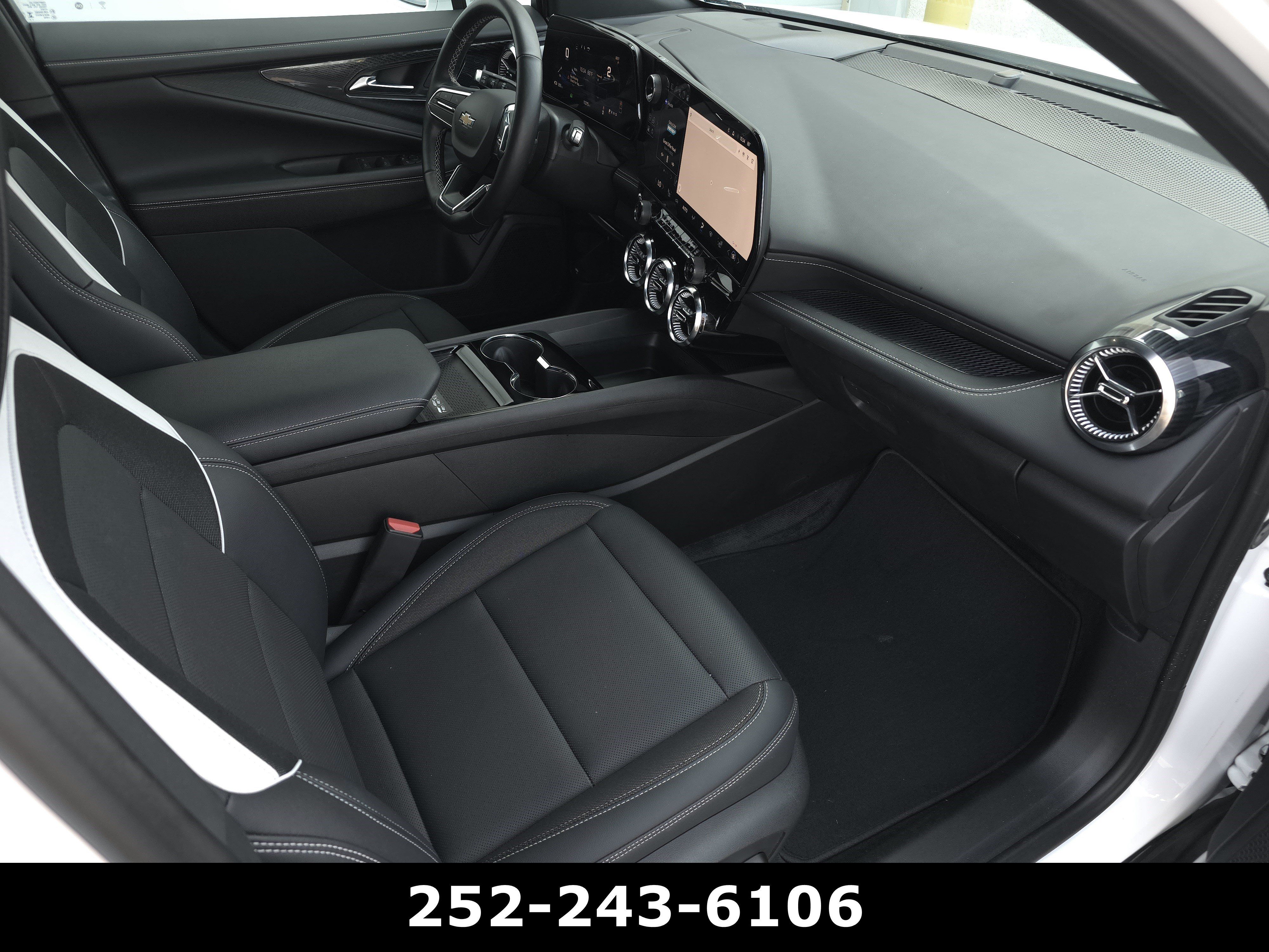 Used 2025 Chevrolet Blazer EV LT AWD/4WD image 42