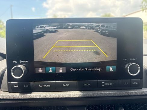 Used 2025 Honda CR-V EX image 21