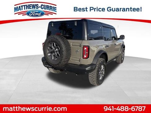 New 2025 Ford Bronco Badlands image 4