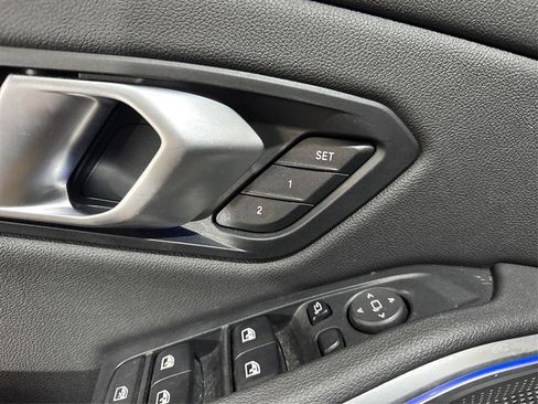 Used 2021 BMW 330i xDrive Sedan w/ Convenience Package image 21