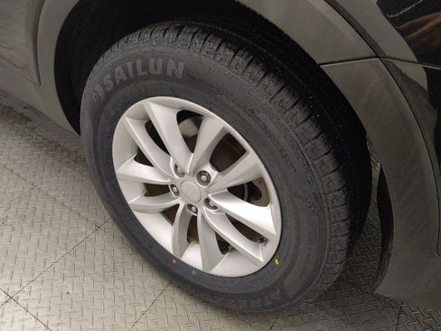 Used 2018 Kia Sorento LX image 31