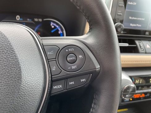 Used 2021 Toyota RAV4 Limited image 17