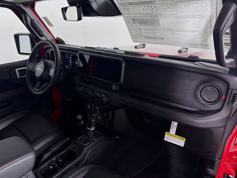 New 2026 Jeep Wrangler Unlimited Rubicon AWD/4WD image 32