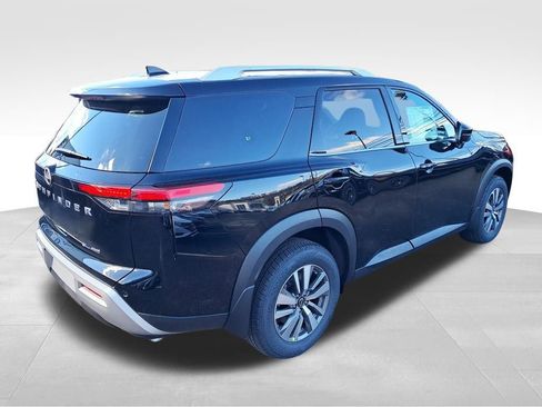 New 2025 Nissan Pathfinder SL w/ Lighting Package (N92) image 11