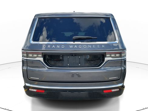 Used 2022 Jeep Grand Wagoneer Series I image 4