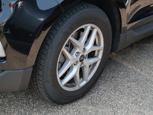Used 2024 Ford Edge SEL AWD/4WD image 4