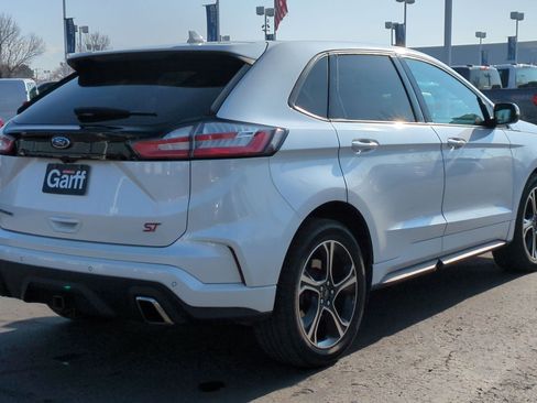Used 2019 Ford Edge ST w/ Convenience Package image 3
