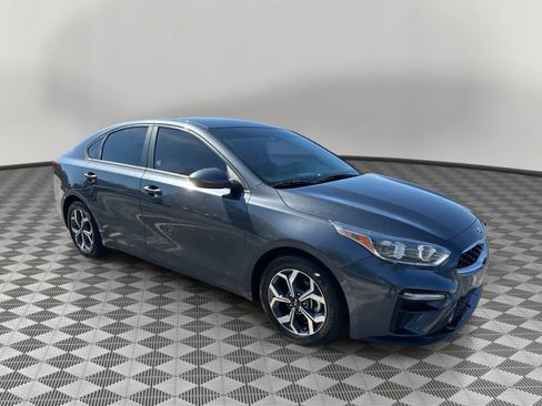 Used 2021 Kia Forte LXS image 1
