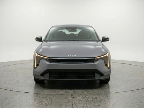 Used 2025 Kia K4 FWD image 2